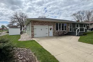 906 Willow Ave, Marshall, MN 56258 - Photo 21