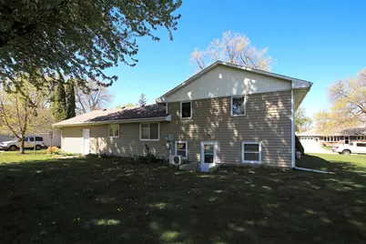 807 N Renville Street, Winthrop, MN 55396 - Photo 5