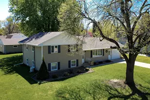 807 N Renville St, Winthrop, MN 55396 - Photo 1