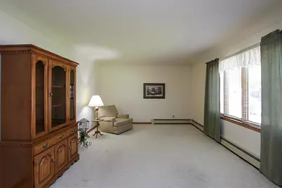 807 N Renville Street, Winthrop, MN 55396 - Photo 7
