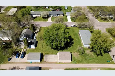 807 N Renville Street, Winthrop, MN 55396 - Photo 31
