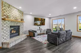 470 Holly Ln N, Oakdale, MN 55128 - Photo 29