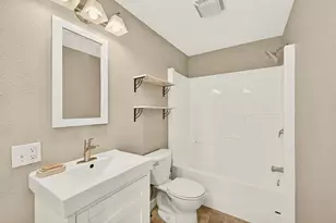 659 W 4th St, Winona, MN 55987 - Photo 19