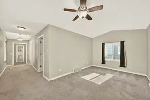 659 W 4th St, Winona, MN 55987 - Photo 9