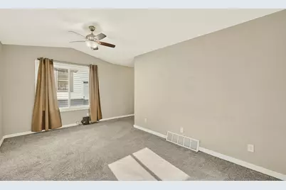 659 W 4th Street, Winona, MN 55987 - Photo 11