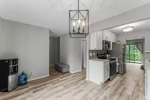 13417 Heather Hills Dr, Burnsville, MN 55337 - Photo 5