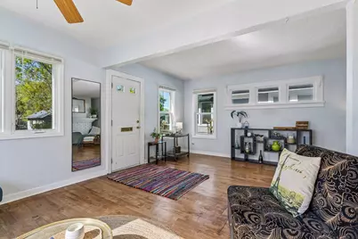 991 Minnehaha Avenue W, Saint Paul, MN 55104 - Photo 5