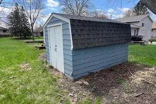 129 Nelson Street E, Litchfield, MN 55355 - Photo 23
