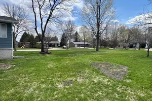 129 Nelson Street E, Litchfield, MN 55355 - Photo 45
