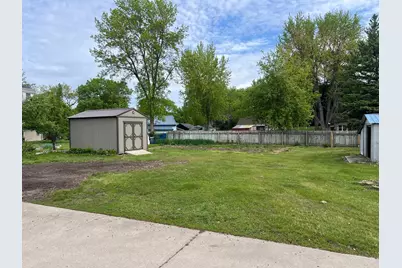 129 Nelson Street E, Litchfield, MN 55355 - Photo 49