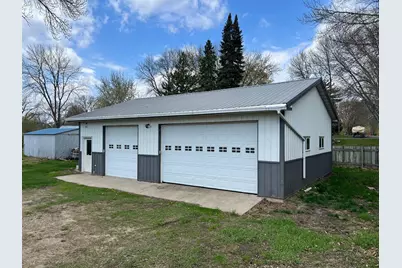 129 Nelson Street E, Litchfield, MN 55355 - Photo 27