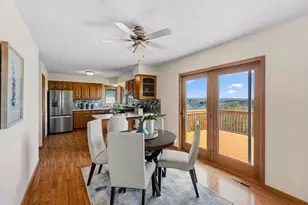 305 Crestview Dr, Hastings, MN 55033 - Photo 7