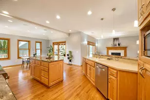 9950 Lee Dr, Eden Prairie, MN 55347 - Photo 5