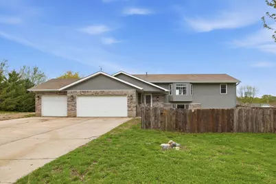 618 Hunter Circle, Winsted, MN 55395 - Photo 1
