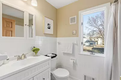 1031 Burgess Street, Saint Paul, MN 55103 - Photo 9