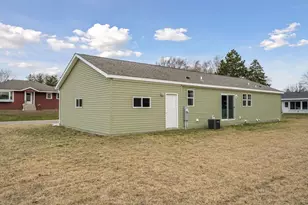 675 Brooks St S, Eden Valley, MN 55329 - Photo 5
