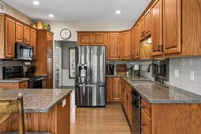 20921 Illinois Path, Lakeville, MN 55044 - Photo 17