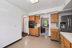 407 Osceola Ave S, Saint Paul, MN 55102 - Photo 15