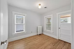 407 Osceola Ave S, Saint Paul, MN 55102 - Photo 17