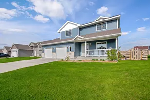2070 Pratt Circle, Saint Peter, MN 56082 - Photo 3