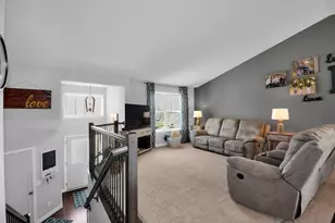 26 Robinson Dr, Lino Lakes, MN 55014 - Photo 3