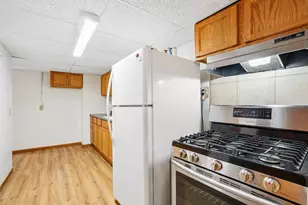 1072 Thomas Ave, Saint Paul, MN 55104 - Photo 25
