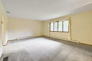 6801 Willow Ln N, Brooklyn Center, MN 55430 - Photo 9
