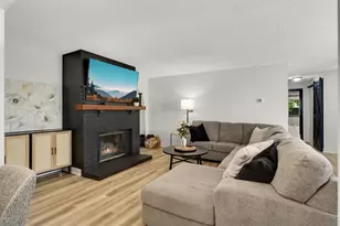 8792 134th St W, Apple Valley, MN 55124 - Photo 7