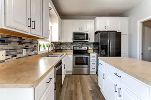 1107 Park Ct SE, New Prague, MN 56071 - Photo 3