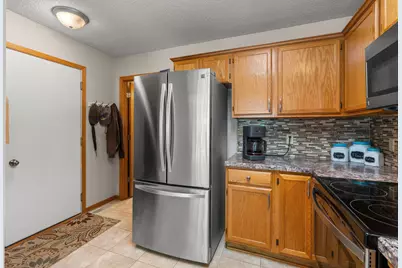 12761 Edgewater Path, Apple Valley, MN 55124 - Photo 13