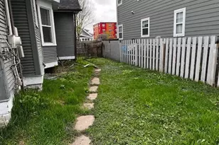 1921 Queen Ave N, Minneapolis, MN 55411 - Photo 29