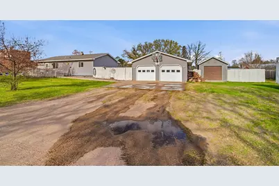 224 E 2nd Street, Pillager, MN 56473 - Photo 1