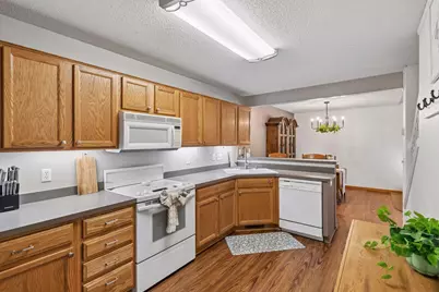 8887 Partridge Road, Saint Bonifacius, MN 55375 - Photo 11