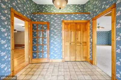 12199 Galaxie Avenue, Apple Valley, MN 55124 - Photo 5