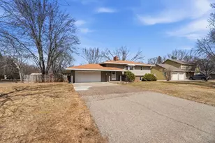 833 Lewis Pl, Saint Cloud, MN 56301 - Photo 5