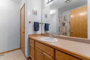 28359 Lakeside Way, Lindstrom, MN 55045 - Photo 15