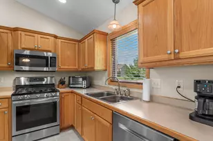 28359 Lakeside Way, Lindstrom, MN 55045 - Photo 7