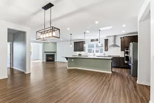4648 Benjamin Pl, Woodbury, MN 55129 - Photo 7