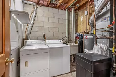 1070 Butte Court, Chanhassen, MN 55317 - Photo 29