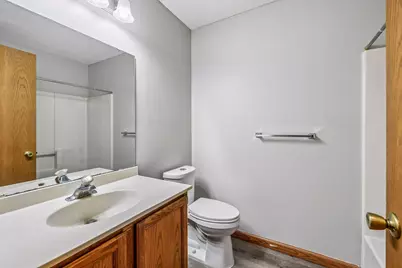 1070 Butte Court, Chanhassen, MN 55317 - Photo 21