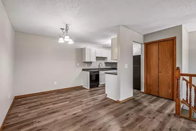 1070 Butte Court, Chanhassen, MN 55317 - Photo 11
