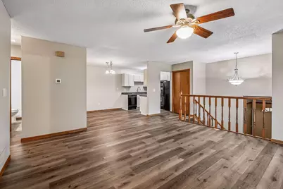 1070 Butte Court, Chanhassen, MN 55317 - Photo 9