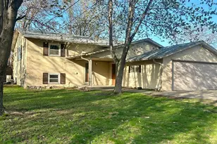 607 E River St, Monticello, MN 55362 - Photo 1