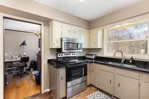 6602 Hemlock Ln N, Maple Grove, MN 55369 - Photo 5