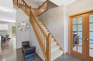 3774 Oxford Dr, Woodbury, MN 55125 - Photo 3