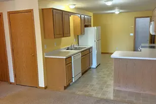 832 Laurel Ave, Hudson, WI 54016 - Photo 11