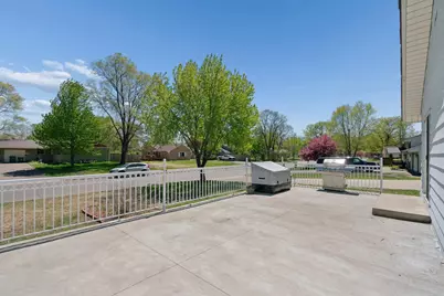 2109 Yellowstone Trail, Brooklyn Park, MN 55444 - Photo 5