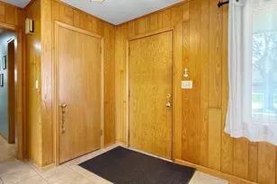 873 S Hampton St, Fairmont, MN 56031 - Photo 5