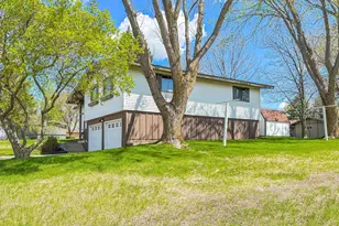 923 Summit Dr, Fairmont, MN 56031 - Photo 45