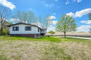 923 Summit Dr, Fairmont, MN 56031 - Photo 47
